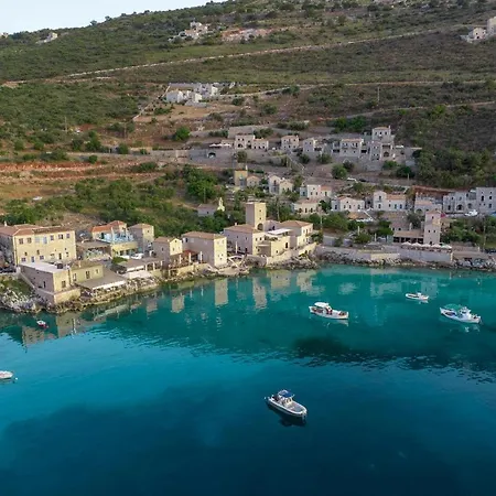 Poseidon-apea Holiday home *