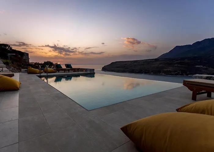 Holiday home Poseidon-apea Limeni