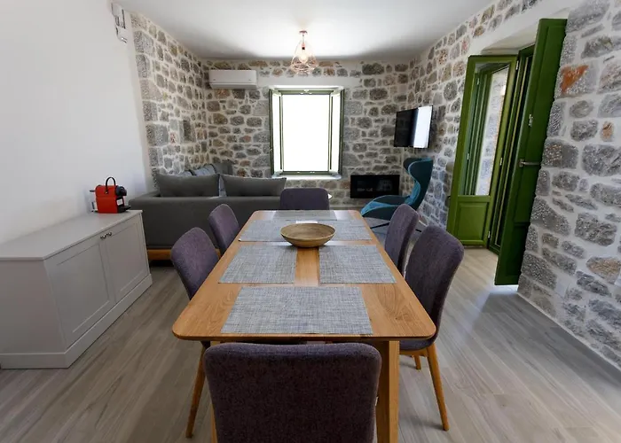 Poseidon-apea Holiday home